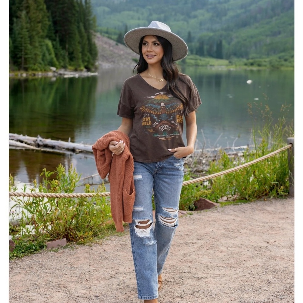 Grace & Lace Brown Mountain Graphic Tee